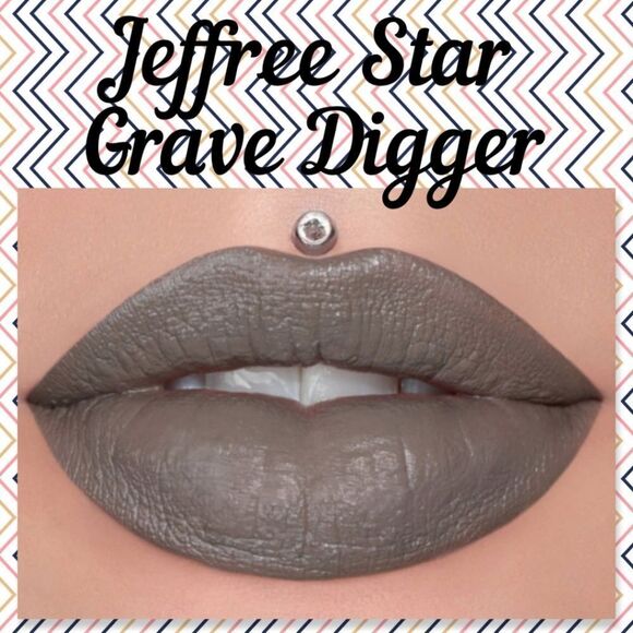 New Jeffree Star Velvet Trap - Grave Digger - Picture 1 of 9